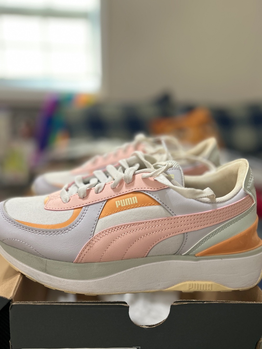 PUMA Cruise Rider Nude Pop Womens Shoes White Spring Lavender Size 9 - WORN 2X!